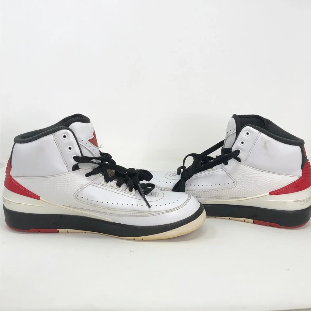 Nike Air Jordan 2 Retro Mid Chicago DX2454-106 Men’s Sneakers - Size 9.5